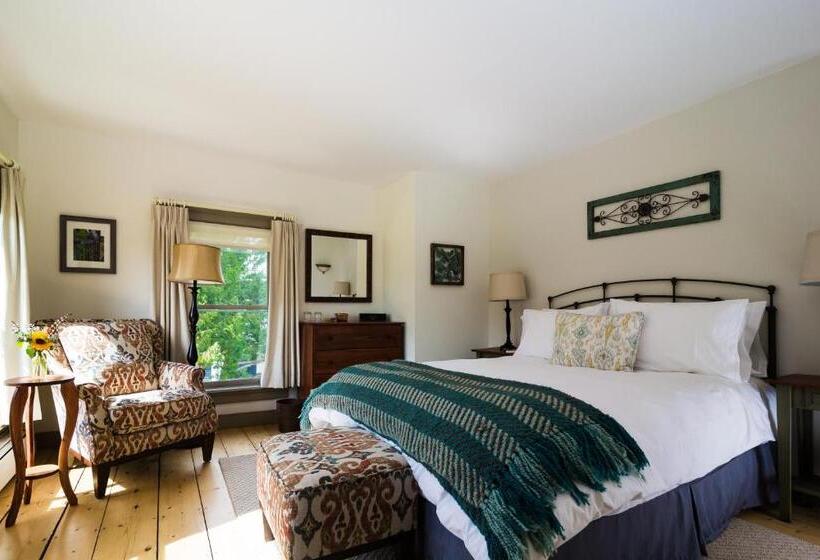 סוויטת 2 חדרי שינה, Bark Eater Inn