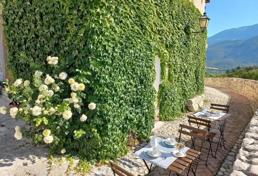 חדר בסיסי לשלושה, L Armonica Di Nonnosandro