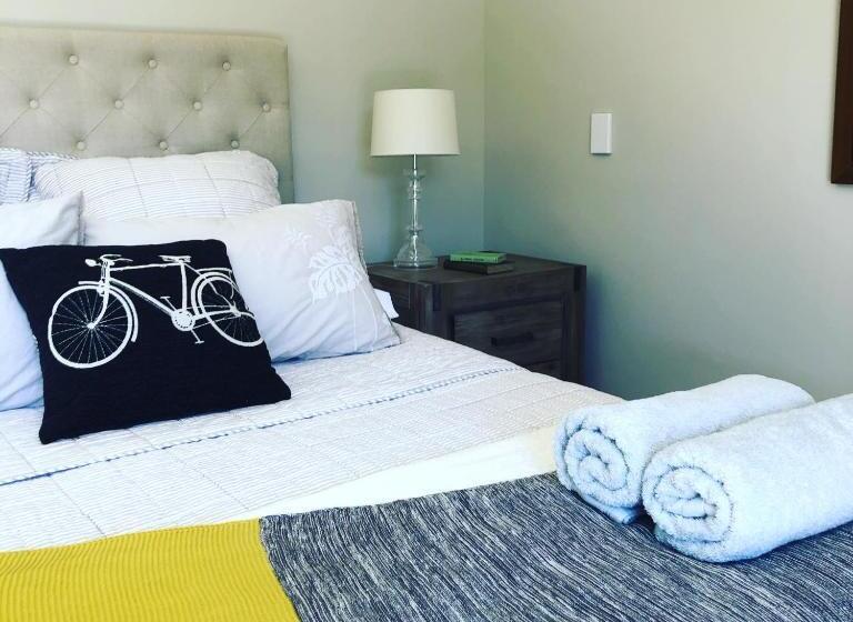 バルコニー付きスタンダードルーム, Cedar Park Bed & Breakfast