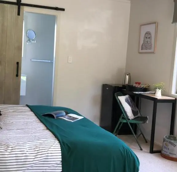 ガーデンビュースーペリアールーム, Cedar Park Bed & Breakfast