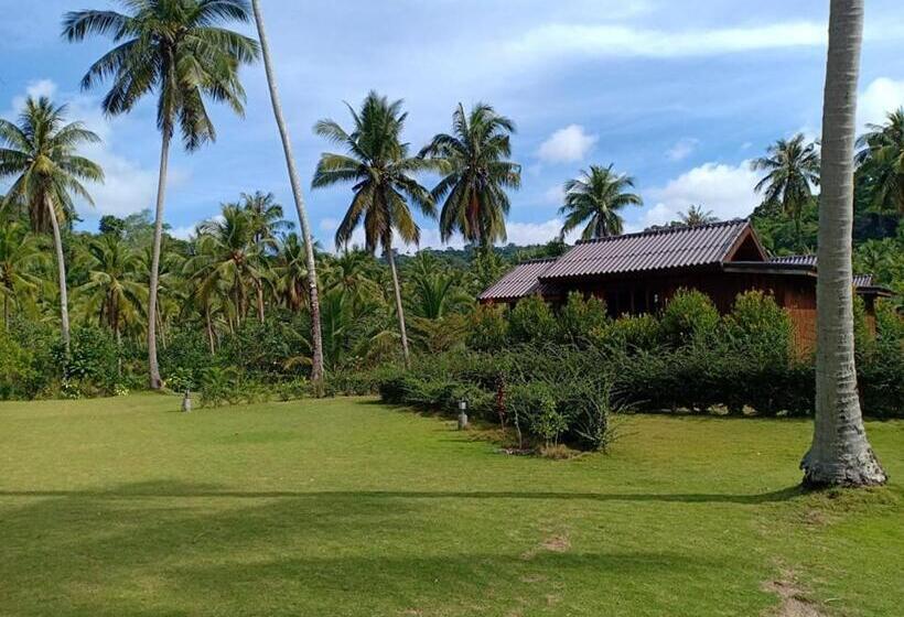 Бунгало Стандарт Вид на Сад, Walk In Homestay