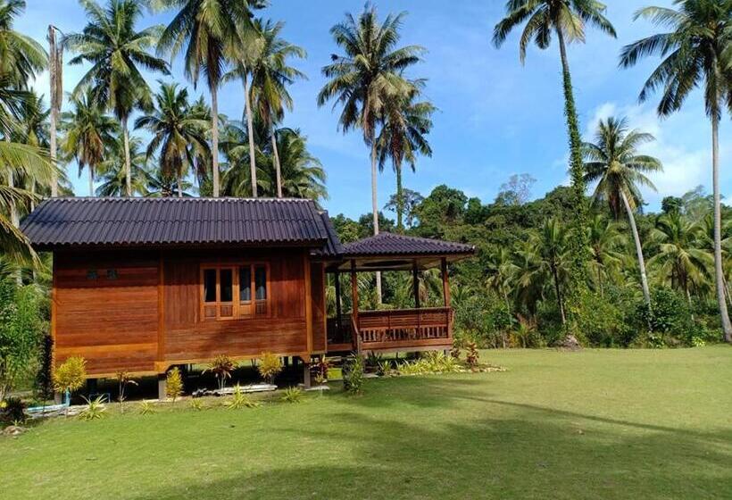 Семейный Номер Вид на Сад, Walk In Homestay