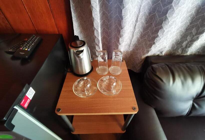 חדר משפחתי נוף לגינה, Walk In Homestay