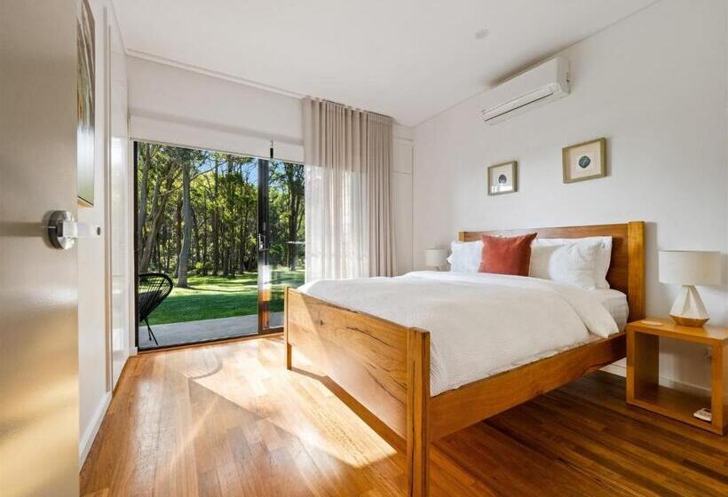 إستوديو قياسى, Simala Retreat