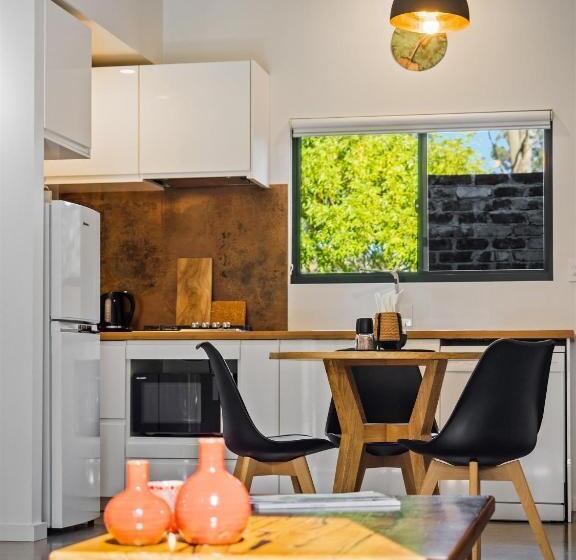 إستوديو قياسى, Simala Retreat