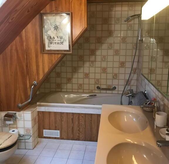 패밀리 룸, La Ferme Des Ruelles