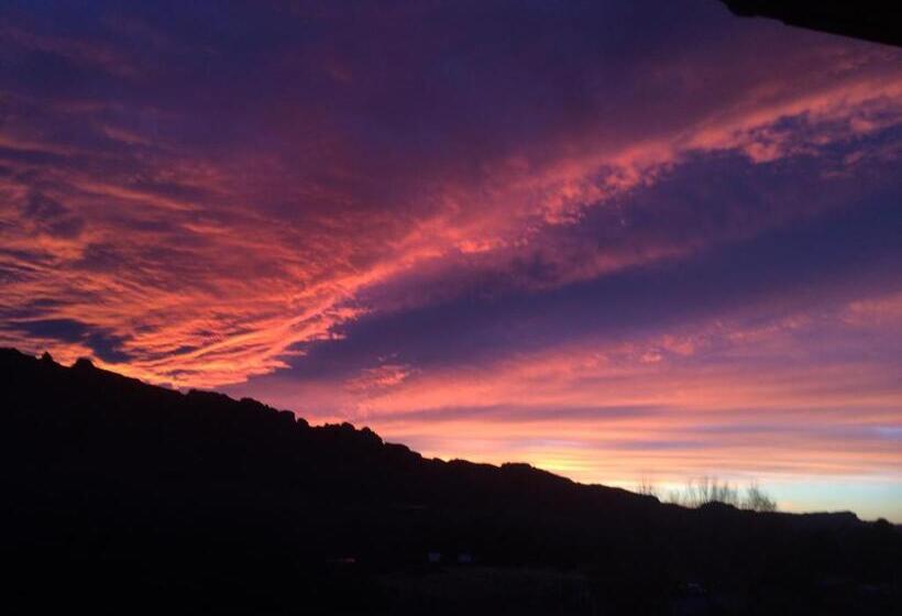 Superior Szoba, Red Moon Lodge