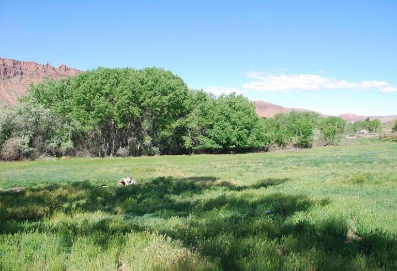 Deluxe Szoba, Red Moon Lodge