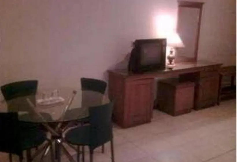 اتاق لوکس با تخت بزرگ, Citra Raya Hotel Banjarmasin