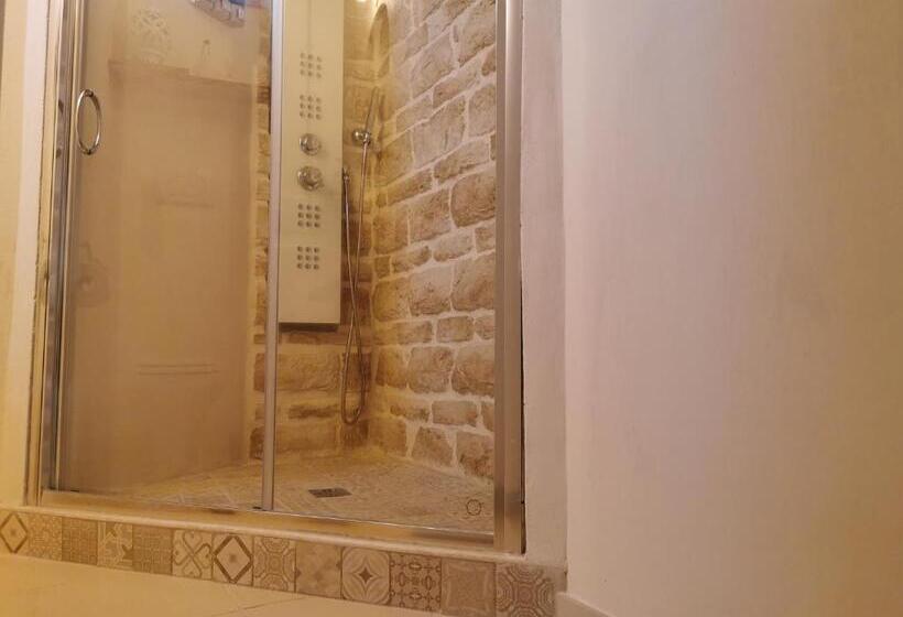 סוויטת ג'וניור עם מסג'ר מים, Trullo Suite