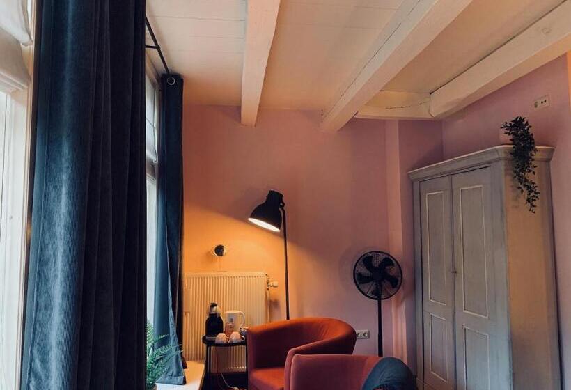 스탠다드 룸, Logies De Reiziger