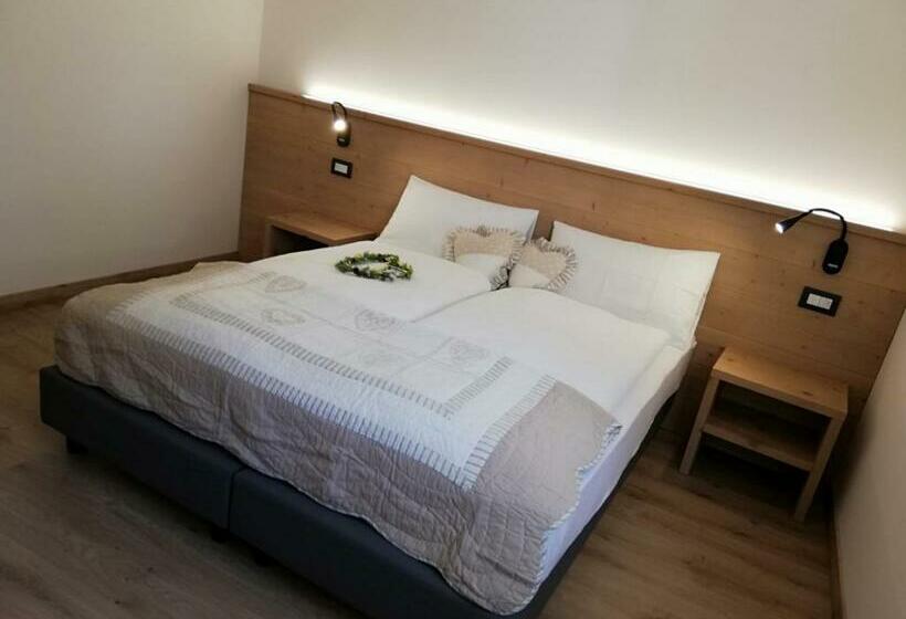 חדר סטנדרט מותאם לאדם עם מוגבלויות, Le 4 Stagioni