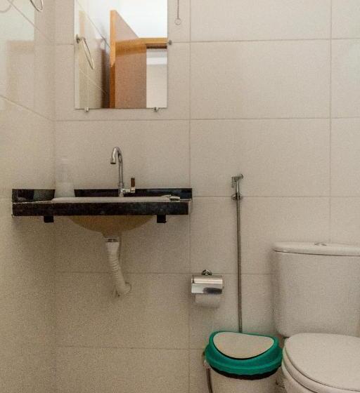 Люкс с Балконом, Pouso Oliveira Suítes