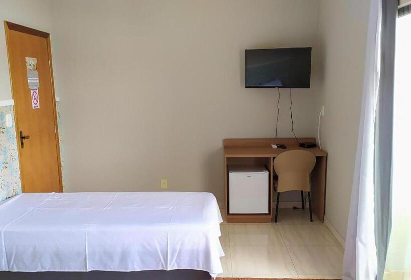 Люкс с Балконом, Pouso Oliveira Suítes