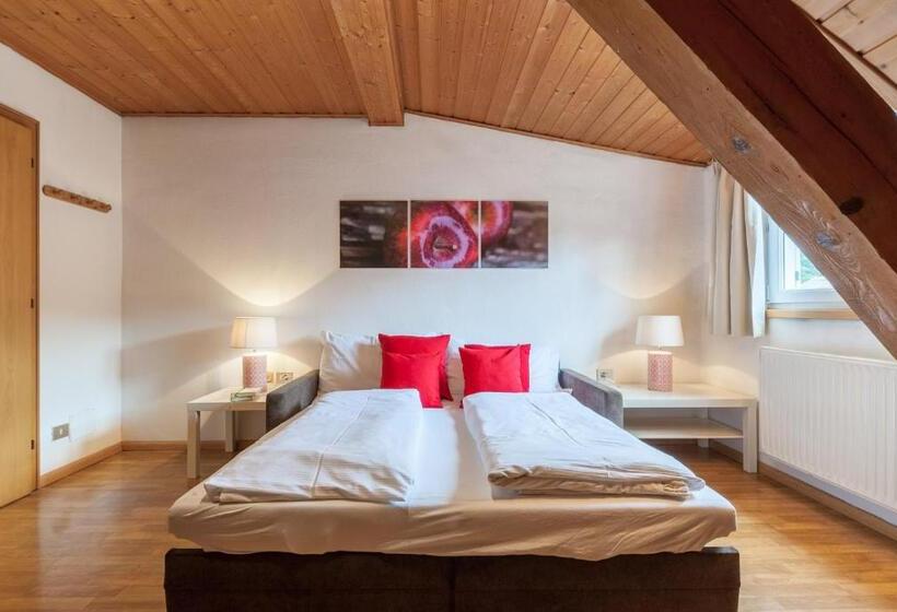 חדר משפחתי, Gasthof Hanni