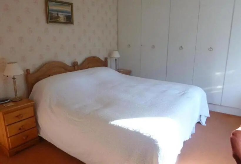スタンダードルーム, Chart House Bed And Breakfast