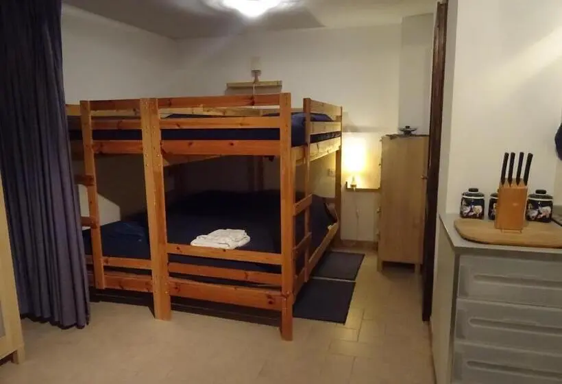 スタンダード4人部屋, Grannoce Bed And Breakfast