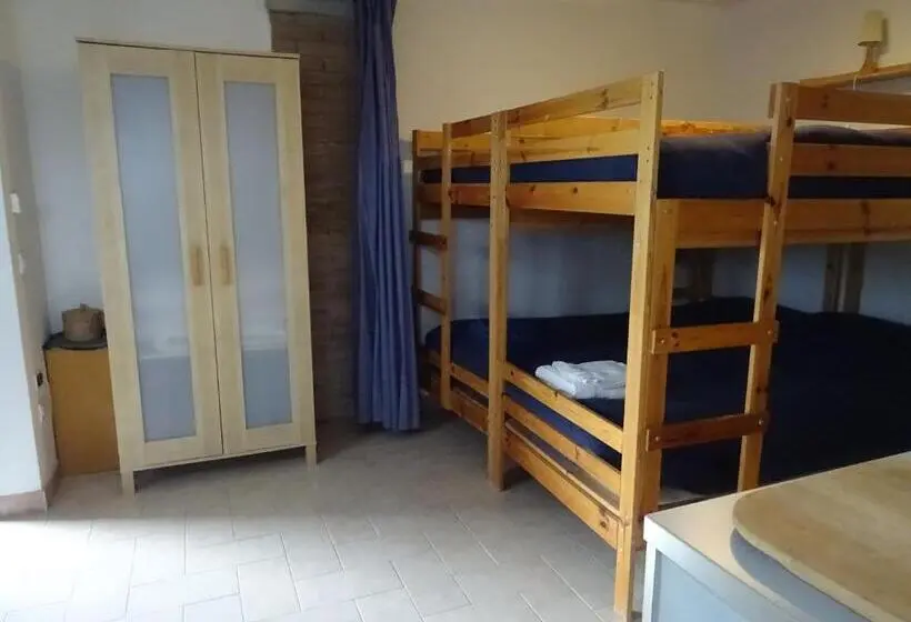 スタンダード4人部屋, Grannoce Bed And Breakfast