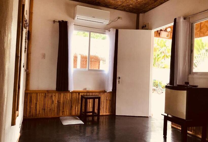 수피리어 룸, Everyday Sunday Formerly Carl S Island Inn