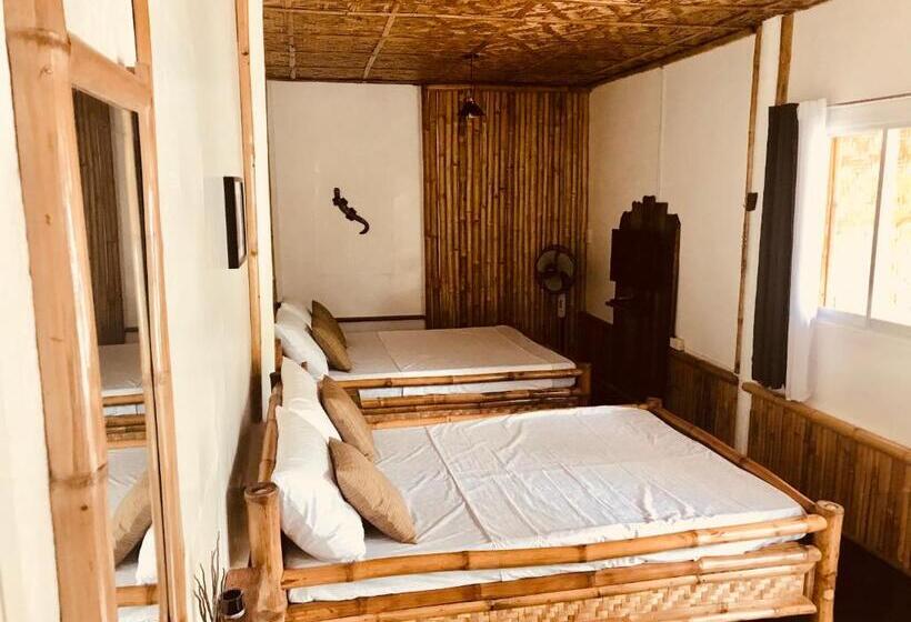 4인용 수피리어 룸, Everyday Sunday Formerly Carl S Island Inn