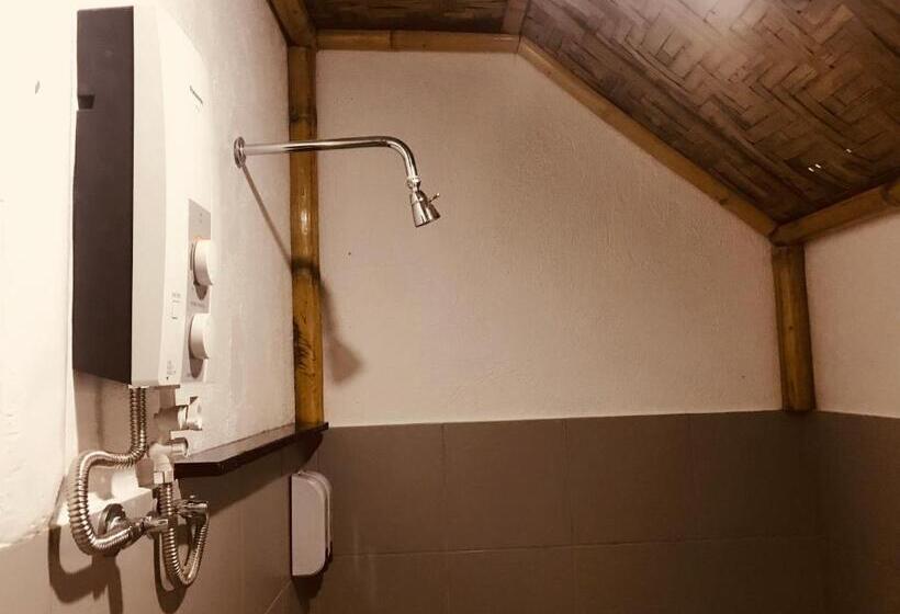 4인용 수피리어 룸, Everyday Sunday Formerly Carl S Island Inn