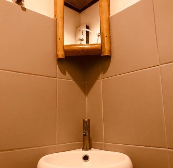 스탠다드 발코니 룸, Everyday Sunday Formerly Carl S Island Inn