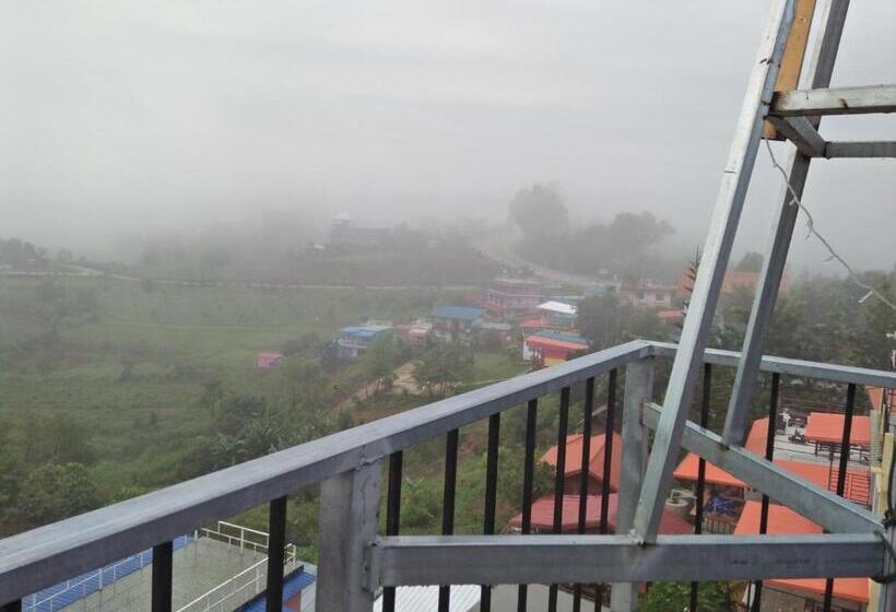 Семейный Номер, บ้านแสงเพ็ญ By แช่มช้อย