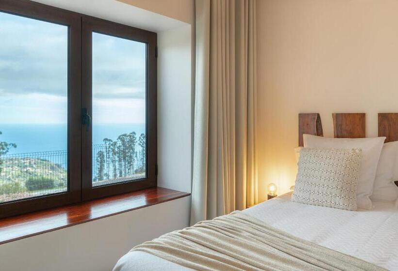 בקתת חדר, Rochão Village By Rent2u, Lda