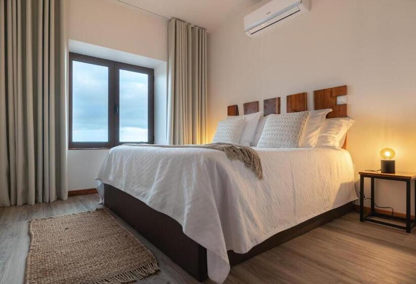 בקתת חדר, Rochão Village By Rent2u, Lda