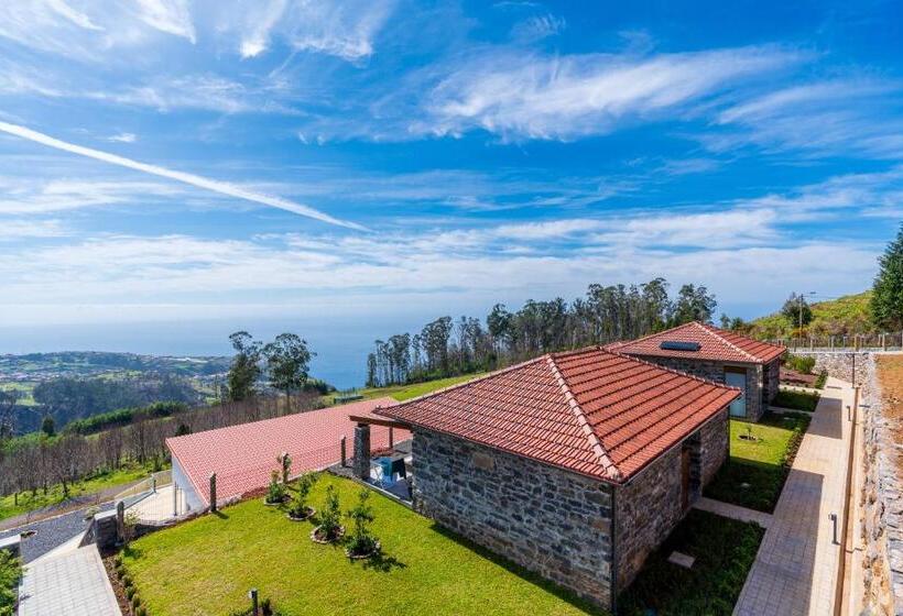 בקתת חדר, Rochão Village By Rent2u, Lda