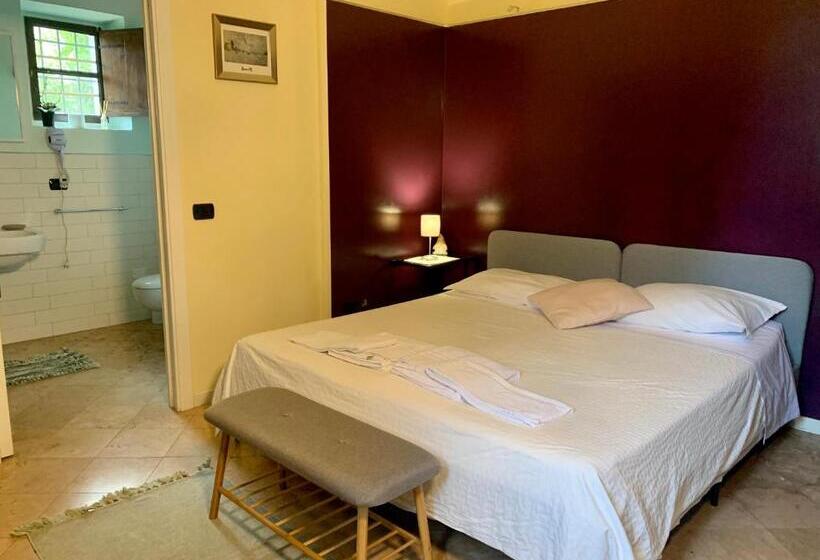 חדר בסיסי, Villa Manto