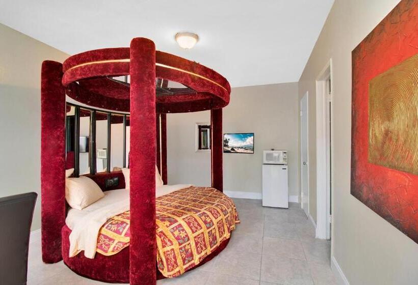 스위트, Super Budget Inn