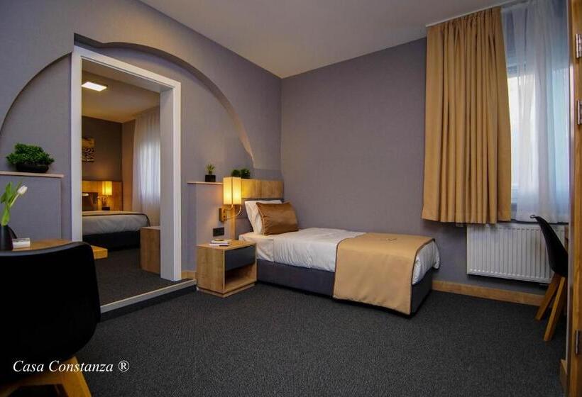 غرفة قياسية ثلاثية, Casa Constanza Hotel Garni