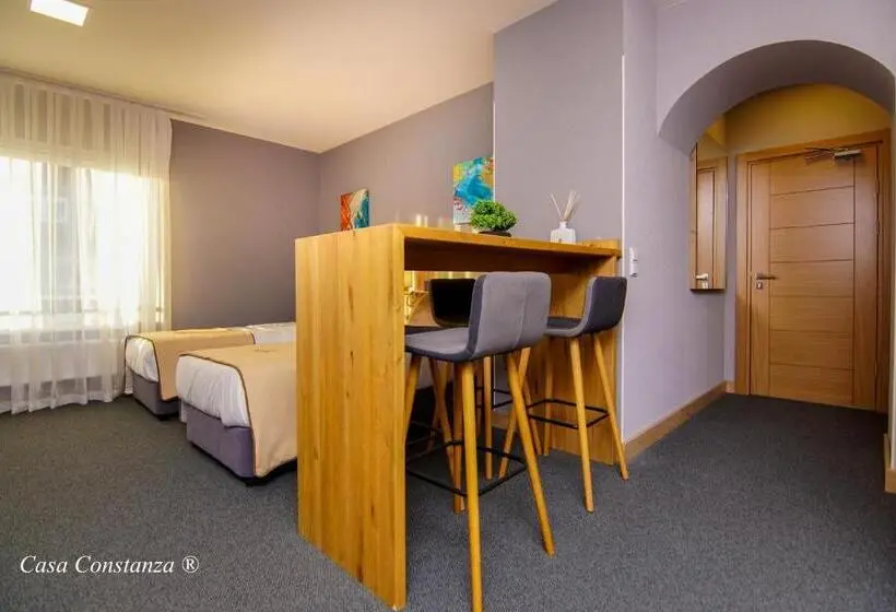 Perhehuone, Casa Constanza Hotel Garni