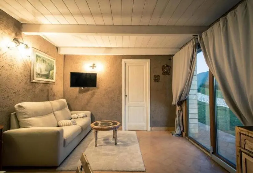 デラックスルーム, Tenuta I Tufari
