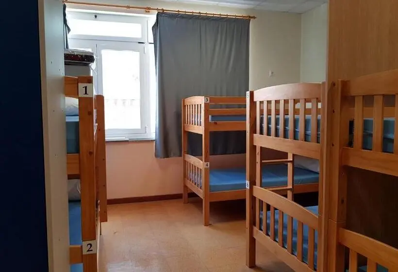 ルームシェアのワンベッド, Albergue A Ponte Ribadeo