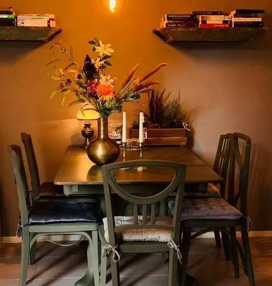 デラックスルーム, Bed And Breakfast:  Bij Ons Achter
