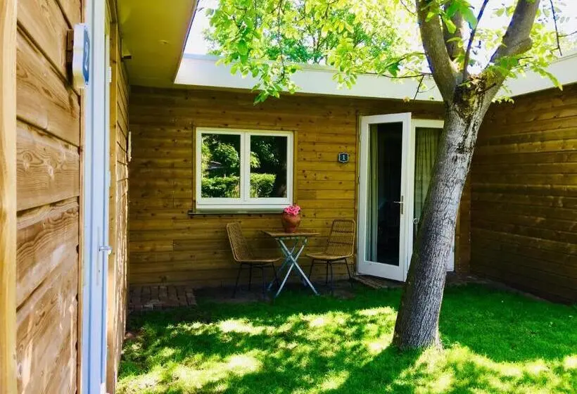 デラックスルーム, Bed And Breakfast:  Bij Ons Achter