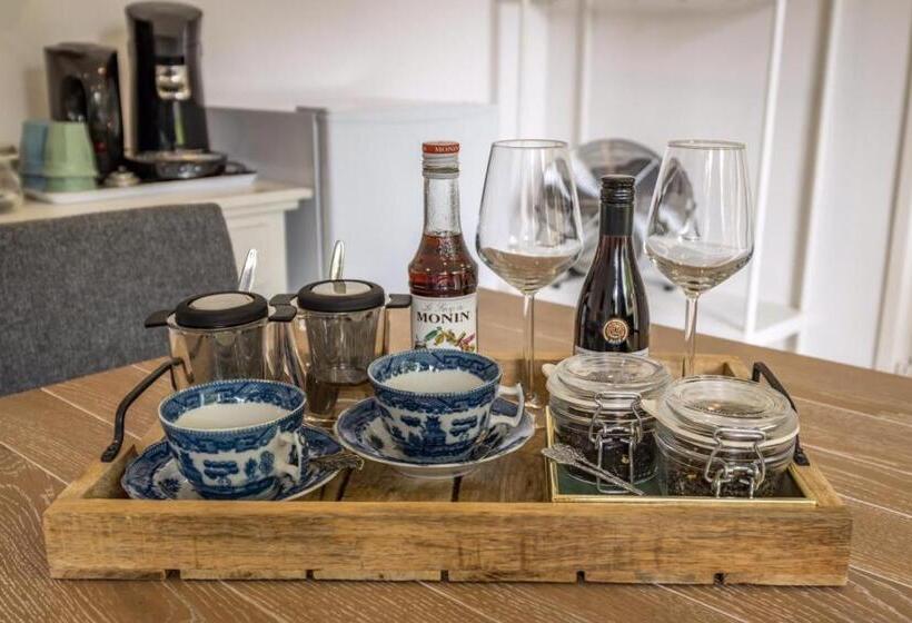 デラックスルーム, Bed And Breakfast: Bij Ons Achter