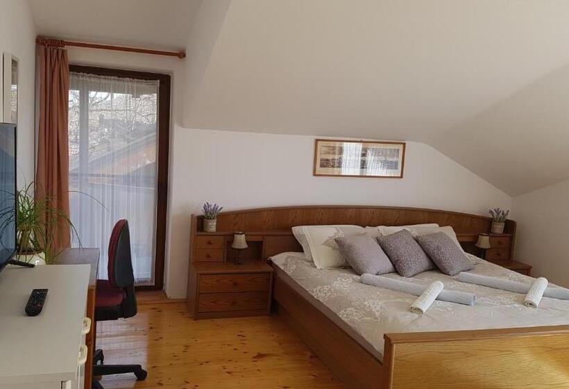 キングサイズベッドのデラックスルーム, La Cassa