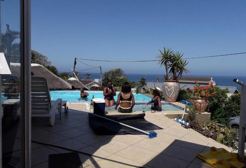 Люкс Вид на Море, Song Of The Whales