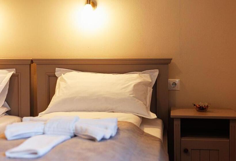 منزل غرفة نوم واحدة, Vén Diófa