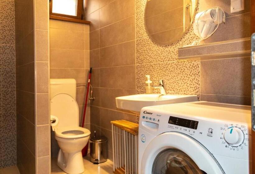 Апартаменты 1 Спальня, Casa Tofi Vendégház