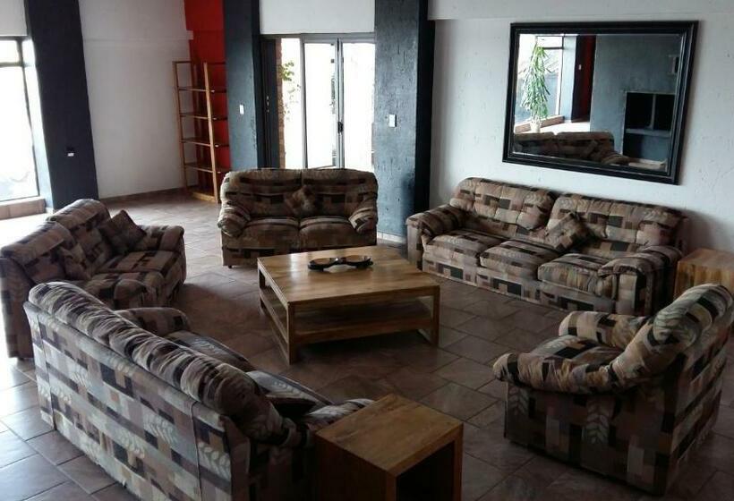 수피리어 스위트, Arek S Place