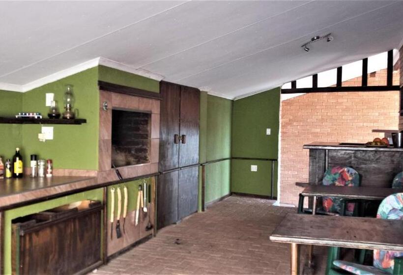 スーペリアースイート, Arek S Place