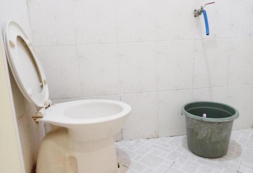 Chambre Economy, D Kost Ketintang