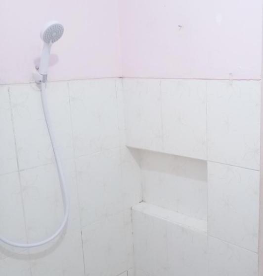 Chambre Standard, D Kost Ketintang