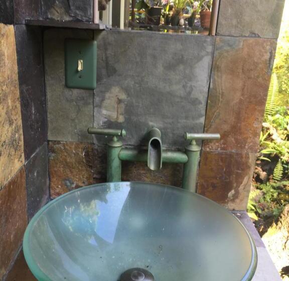 Quarto Deluxe, Holualoa Bungalows