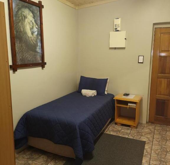 اتاق استاندارد یک نفره, Marietjies Guesthouse