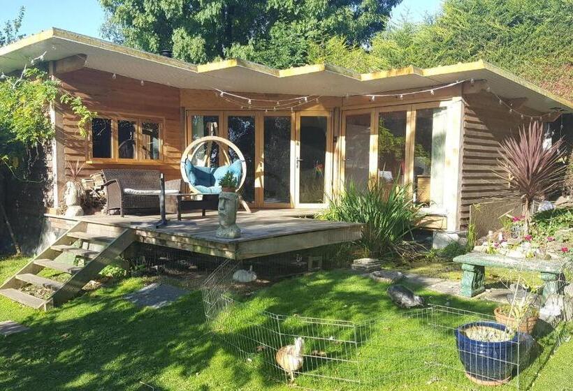 شاليه سوبيريور غرفة نوم واحدة, The Base Vegan Retreat Animal Sanctuary